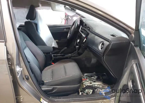 2018 Toyota Corolla Le z USA, uszkodzony, nr VIN 2T1BURHE7JC119155